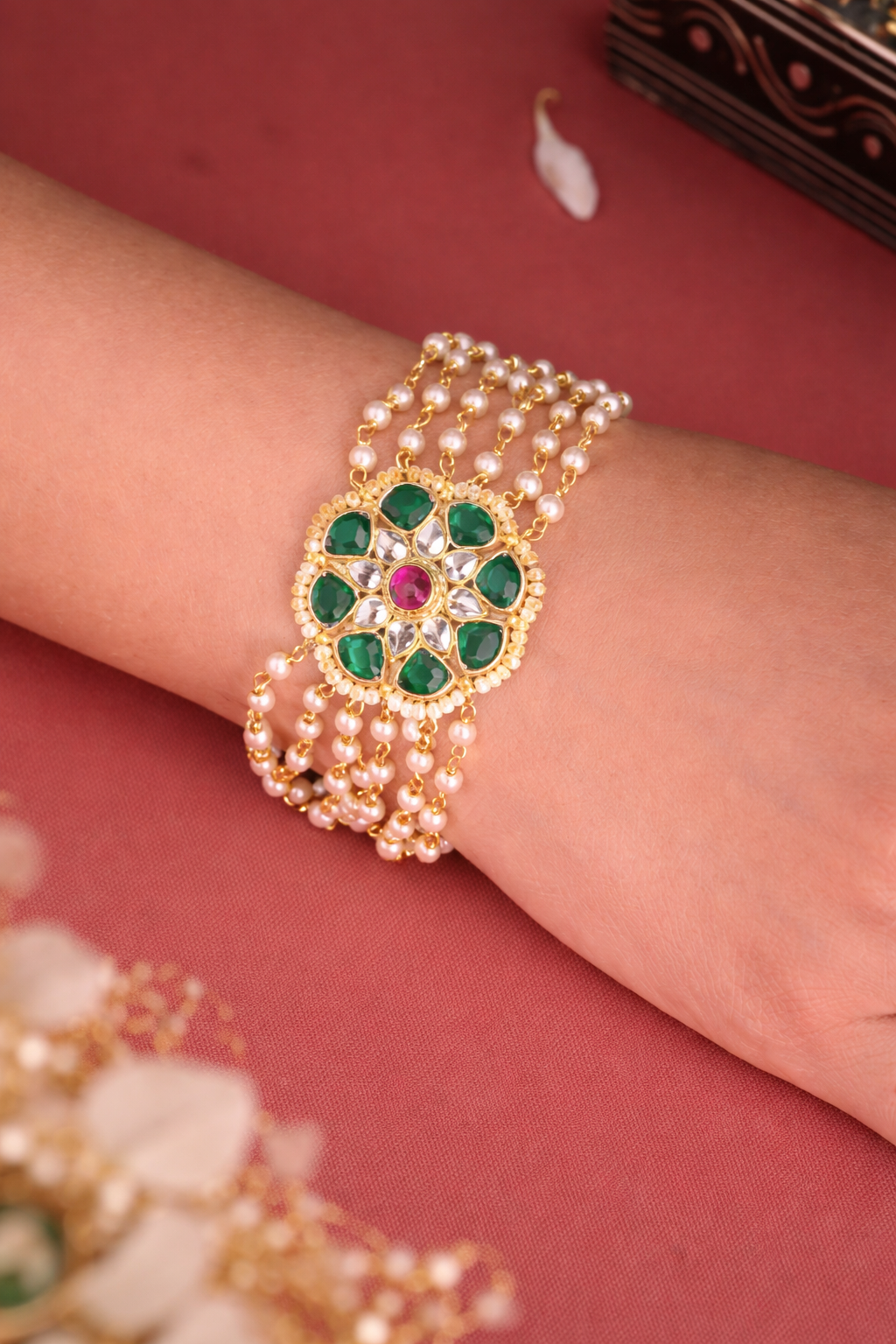 Green Toned Pearl String Kundan Bracelet