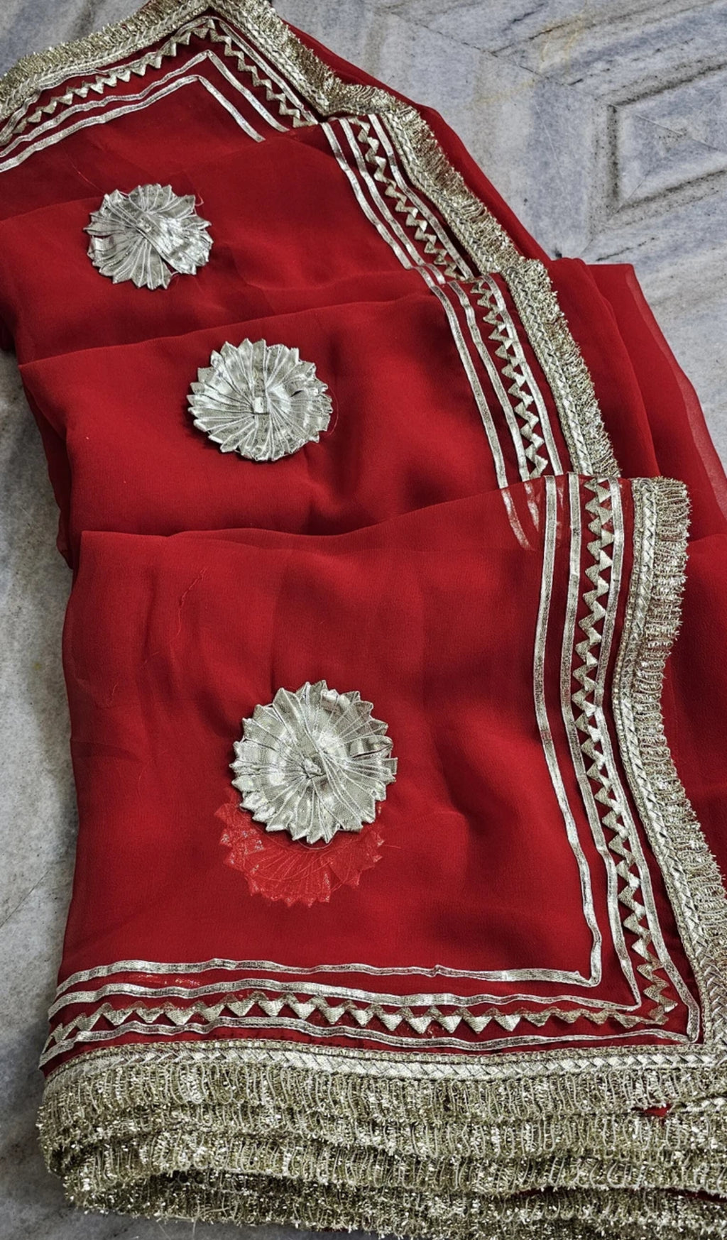 Floral Print Embroidered Georgette Saree (Red)