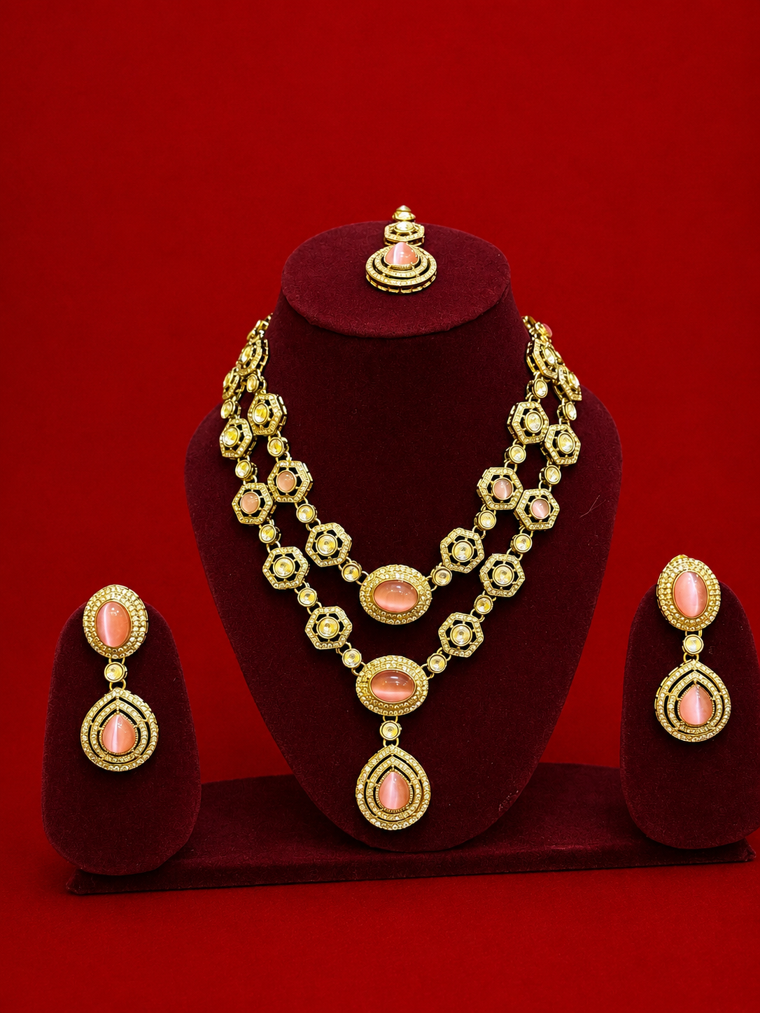 Peach diamond neckset